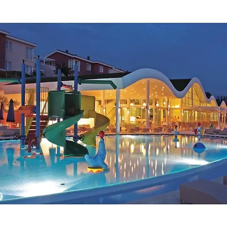 Amazing In With Sauna, 2 Bedrooms And Swimming Pool