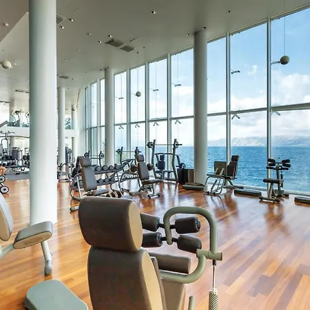 Amazing In With Sauna, 2 Bedrooms And Swimming Pool Apartman Novi Vinodolski