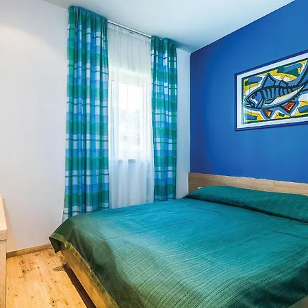 Apartman Amazing In With Sauna, 2 Bedrooms And Swimming Pool