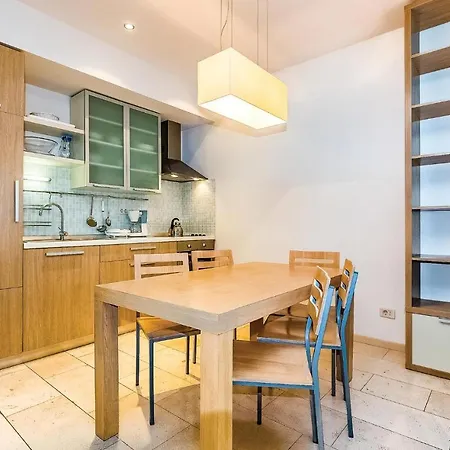 Amazing In With Sauna, 2 Bedrooms And Swimming Pool Apartman Novi Vinodolski