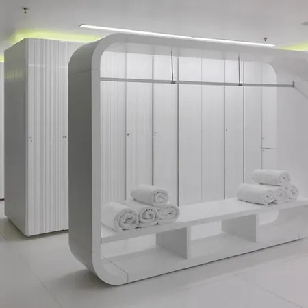 Amazing In With Sauna, 2 Bedrooms And Swimming Pool Novi Vinodolski