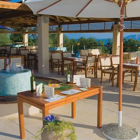 Amazing In With Sauna, 2 Bedrooms And Swimming Pool * Novi Vinodolski