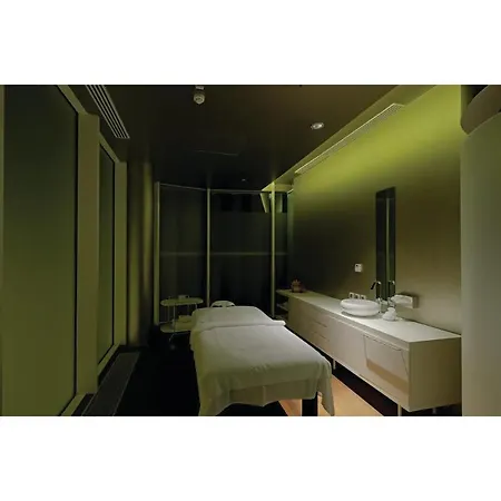 Apartman Amazing In With Sauna, 2 Bedrooms And Swimming Pool